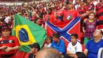 Κόκκινη Αλληλεγγύη στο Ντονμπάς μέχρι και στη Βραζιλία, κατά τη διάρκεια του φιλικού αγώνα της τοπικής Φλαμένγκο με την Σαχτάρ Ντονιέτσκ